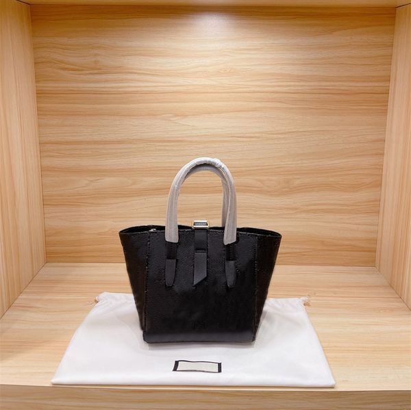 2021 luxury designer women's black totes classic simple straddle shoulder bag large capacity leather cross body shopping bags
2021 luxury designer women's black totes classic simple straddle shoulder bag large capacity leather cross body shopping bags