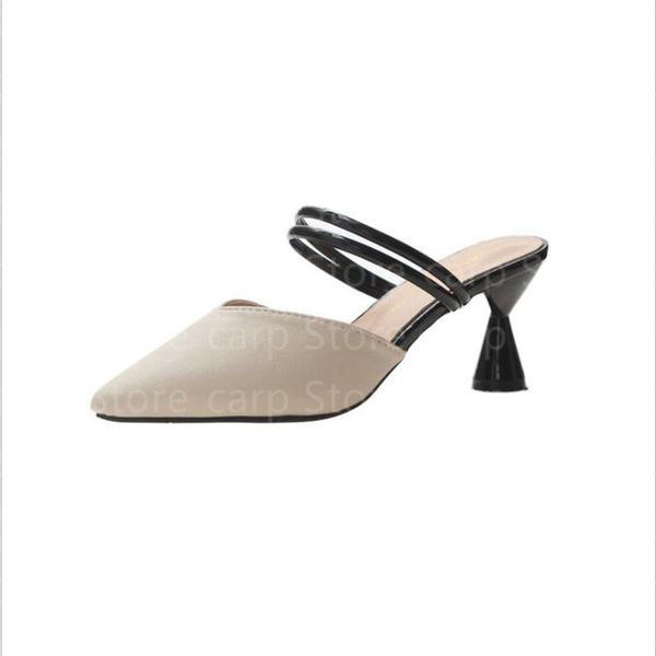 sandals summer women slippers simple korean style womens retro elegant outdoor breathable shoes leisure all-match, Black
sandals summer women slippers simple korean style womens retro elegant outdoor breathable shoes leisure all-match, Black
