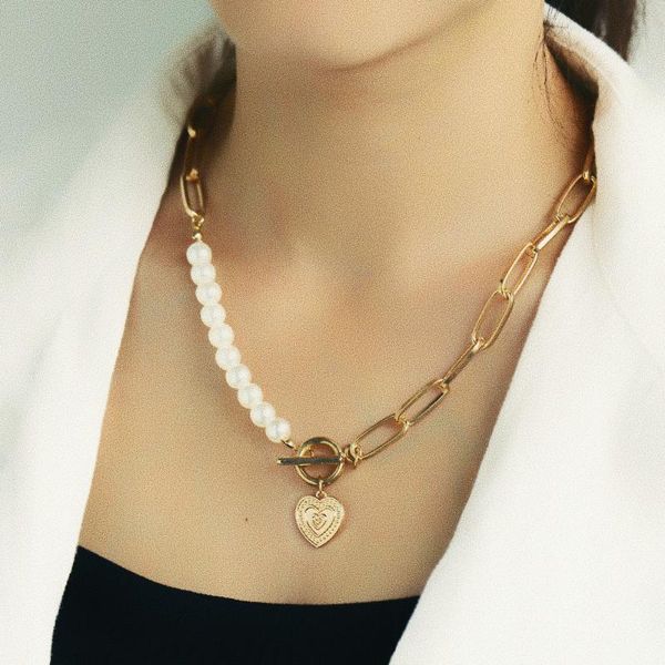 chokers 2021 gold plated cuba chain punk necklace fashion women love heart pendant pearl short necklaces trend lady party jewelry, Golden;silver
chokers 2021 gold plated cuba chain punk necklace fashion women love heart pendant pearl short necklaces trend lady party jewelry, Golden;silver
