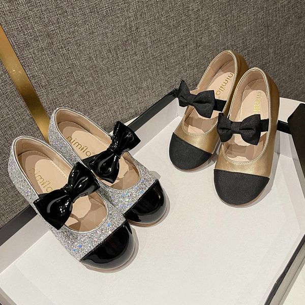 flat shoes 2021 autumn girls' leather exotic princess children' baby single, Black;grey
flat shoes 2021 autumn girls' leather exotic princess children' baby single, Black;grey