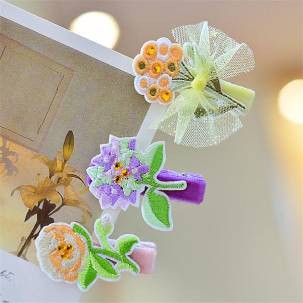 hair accessories 6pcs/lot embroidery cartoon girls hairpin kids mesh bow clips princess flower barrettes children, Slivery;white
hair accessories 6pcs/lot embroidery cartoon girls hairpin kids mesh bow clips princess flower barrettes children, Slivery;white