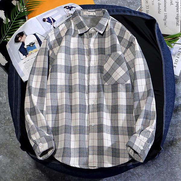 men's casual shirts 2021 plaid single breasted turn-down collar long sleeve with pockets business men camisetas, White;black
men's casual shirts 2021 plaid single breasted turn-down collar long sleeve with pockets business men camisetas, White;black