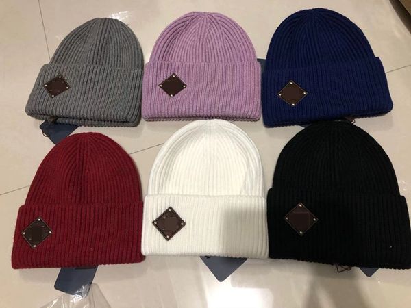 2021 winter man beanie black greycool fashion hats woman knitting hat warm classic cap brand knitted caps 6 colors balck red white grey, Blue;gray
2021 winter man beanie black greycool fashion hats woman knitting hat warm classic cap brand knitted caps 6 colors balck red white grey, Blue;gray