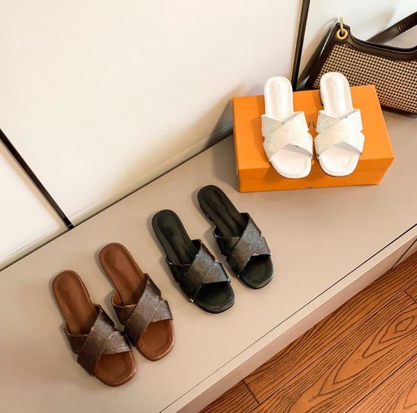 summer fashion color letter slippers female brand design cross strap beach low heel shoes luxury designer women's sandals classic leath, Black
summer fashion color letter slippers female brand design cross strap beach low heel shoes luxury designer women's sandals classic leath, Black