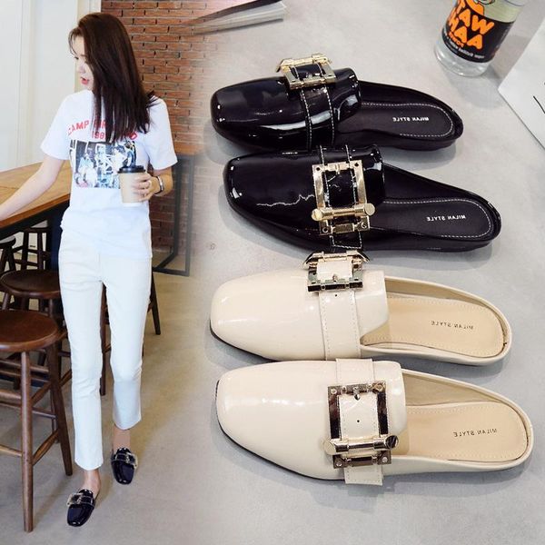 slippers factory direct 2021 summer korean fashion side buckle female outer wear baotou sandals fat, Black
slippers factory direct 2021 summer korean fashion side buckle female outer wear baotou sandals fat, Black