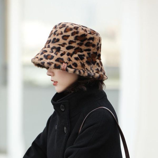 wide brim hats 2021 autumn and winter ladies fisherman hat korean version of wild thick basin wool blend cute warm street fashion cold cap, Blue;gray
wide brim hats 2021 autumn and winter ladies fisherman hat korean version of wild thick basin wool blend cute warm street fashion cold cap, Blue;gray