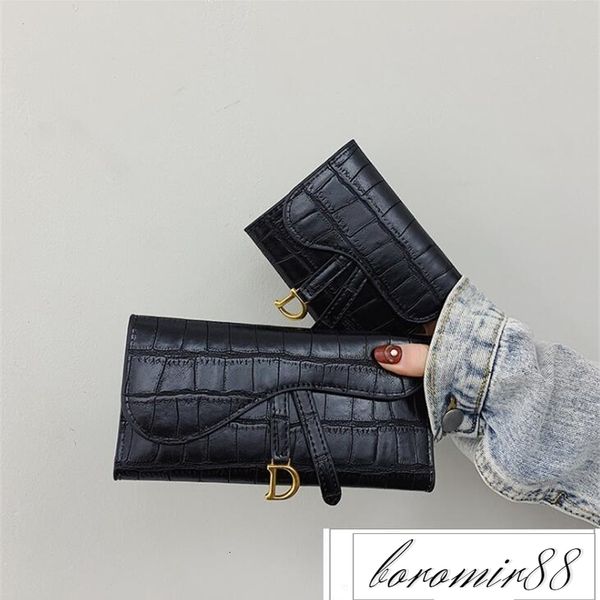 2022 purses fashion new simple square card holder black color lady wallet multi-function multi-card bag wallets, Red;black
2022 purses fashion new simple square card holder black color lady wallet multi-function multi-card bag wallets, Red;black
