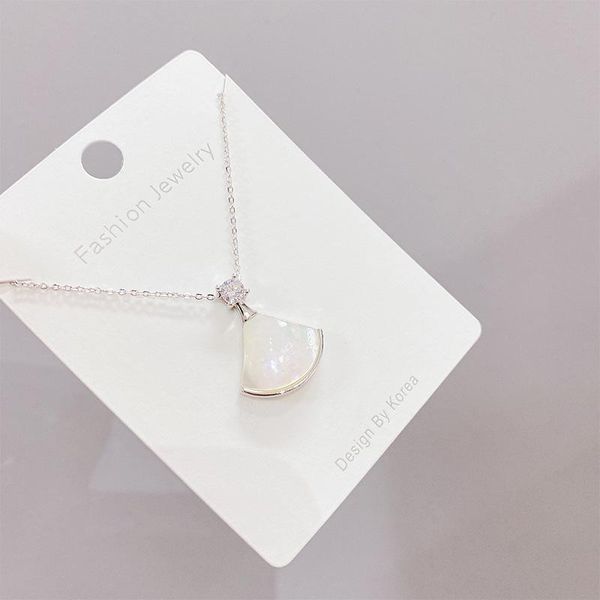 pendant necklaces women necklace fan-shaped skirt white shellfish collarbone chain, Silver
pendant necklaces women necklace fan-shaped skirt white shellfish collarbone chain, Silver
