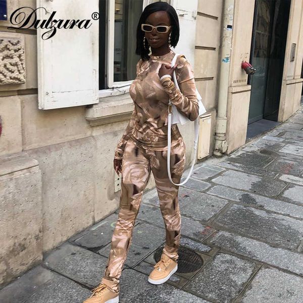 tie dye print women two set long sleeve t shirt high waist flare pants bell tracksuit casual sporty outfit 2021, Black;white
tie dye print women two set long sleeve t shirt high waist flare pants bell tracksuit casual sporty outfit 2021, Black;white