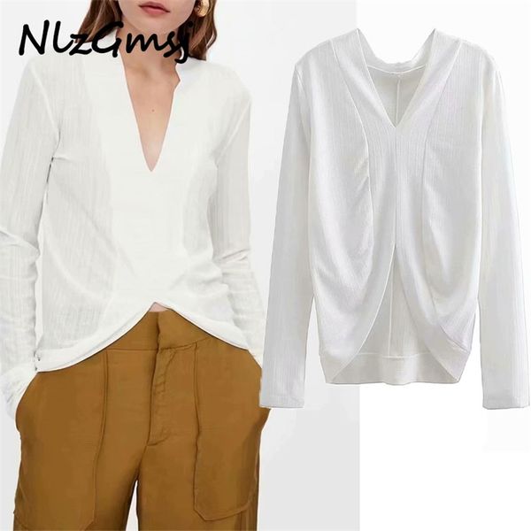 blouse women solid white shirts fashion ladies v-neck polyester knitted elegant female chic slim 210628
blouse women solid white shirts fashion ladies v-neck polyester knitted elegant female chic slim 210628