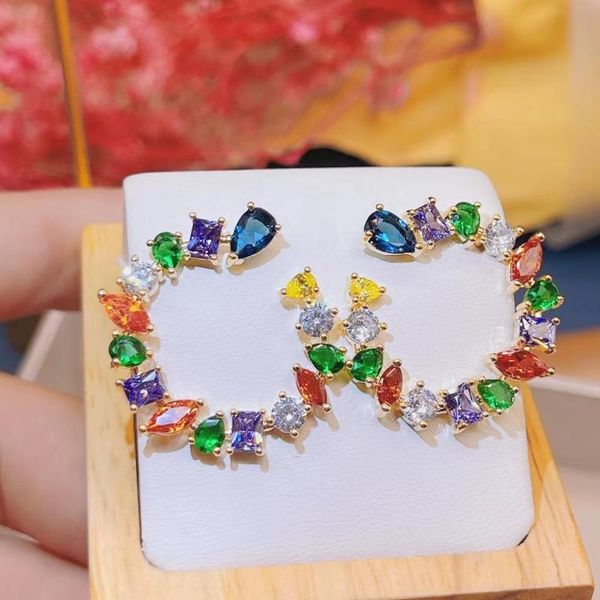 stud famous luxury geometry charm earring for women wedding full micro cz cubic zircon dubai earrings bohemia e9868, Golden;silver
stud famous luxury geometry charm earring for women wedding full micro cz cubic zircon dubai earrings bohemia e9868, Golden;silver