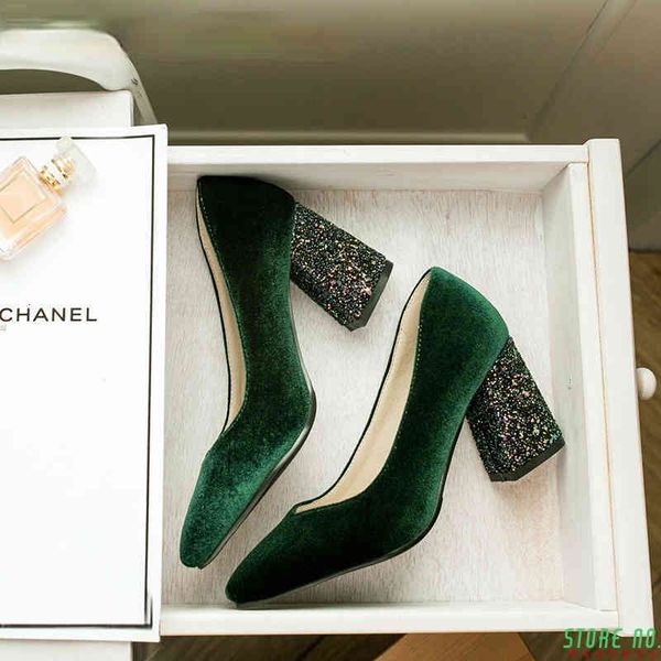 bombs slippers size large women's of velvet high-heeled shoes stylish ladies pointed to the wedding shallow autumn 32 i9sq, Black
bombs slippers size large women's of velvet high-heeled shoes stylish ladies pointed to the wedding shallow autumn 32 i9sq, Black