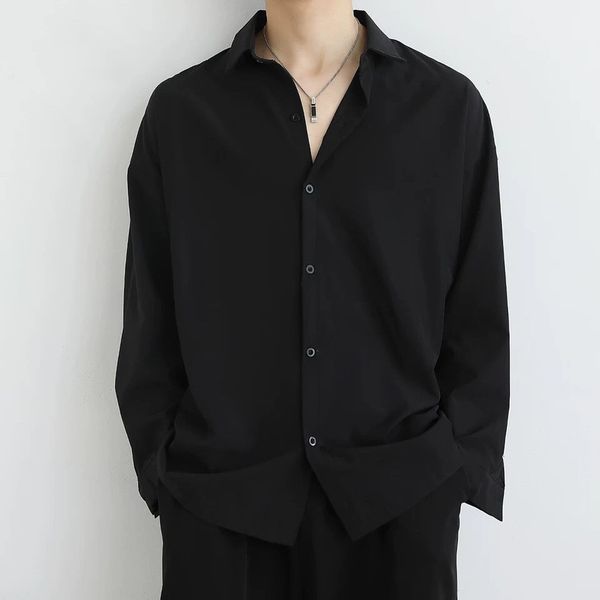 black men's long sved casual loose shirt, korean trend, solid color, spring, novel, White;black
black men's long sved casual loose shirt, korean trend, solid color, spring, novel, White;black