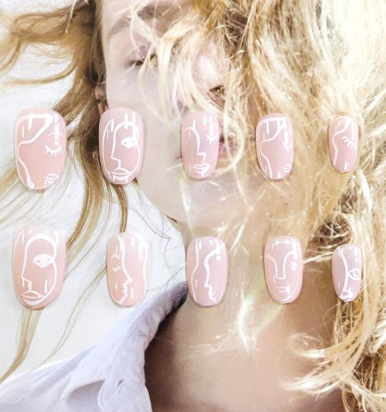false nails 24pcs human face printed nail patch round head glue type flesh pink removable short paragraph manicure ne, Red;gold
false nails 24pcs human face printed nail patch round head glue type flesh pink removable short paragraph manicure ne, Red;gold