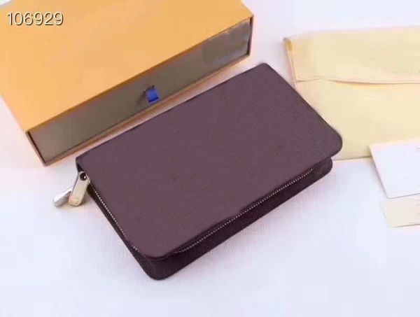 2021high-quality men ang wallets & holders leather three-piece set chain fashion with box size:23*13*10cm, Brown;gray
2021high-quality men ang wallets & holders leather three-piece set chain fashion with box size:23*13*10cm, Brown;gray