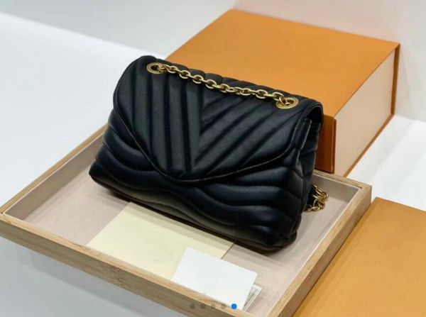 designer lockme tender leather bag gold chain crossbody wallet purse womens shoulder tote bags messenger vintage crossbody handbag m5855
designer lockme tender leather bag gold chain crossbody wallet purse womens shoulder tote bags messenger vintage crossbody handbag m5855
