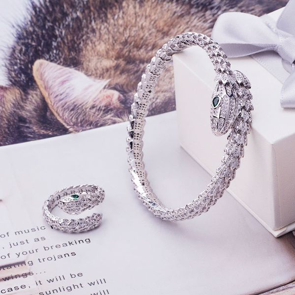 cold snake spring love bracelet ring set full of diamond domineering men's and women's fashion jewelry wholesale, Golden;silver
cold snake spring love bracelet ring set full of diamond domineering men's and women's fashion jewelry wholesale, Golden;silver