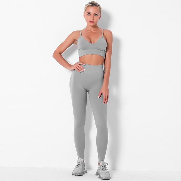 yoga outfit seamless knitted sports bra two-piece high waist hip lifting fitness pants suit women's set
yoga outfit seamless knitted sports bra two-piece high waist hip lifting fitness pants suit women's set