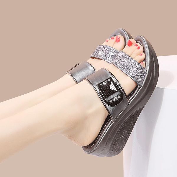 slippers women's summer sequined sponge cake thick-soled shoes fish mouth fashion code sandals and women wild, Black
slippers women's summer sequined sponge cake thick-soled shoes fish mouth fashion code sandals and women wild, Black
