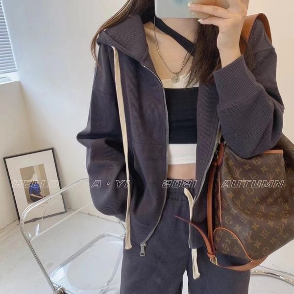 korean version of autumn new hooded cardigan sweater elastic waist band foot leisure sports two-piece suit women, Gray
korean version of autumn new hooded cardigan sweater elastic waist band foot leisure sports two-piece suit women, Gray