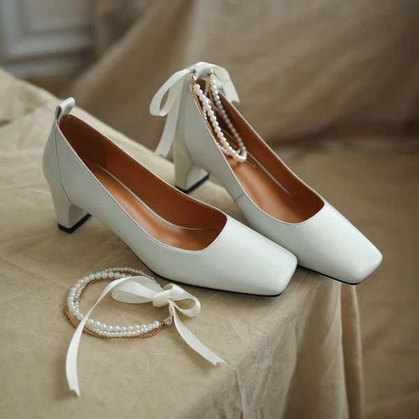 genuine leather square toe high heels pearl decoration butterfly-knot korean street pretty girls women pumps l2f3 dress shoes, Black
genuine leather square toe high heels pearl decoration butterfly-knot korean street pretty girls women pumps l2f3 dress shoes, Black