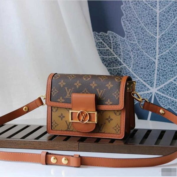 clutches brand designer luxury m44580 shoulder bag all-match handbag handbags evening iconic handles shoulder bags totes cross body bag
clutches brand designer luxury m44580 shoulder bag all-match handbag handbags evening iconic handles shoulder bags totes cross body bag