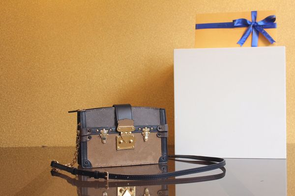 classic leather designer bags women crossbody bag handbag 20cm retro handbags totes m43596
classic leather designer bags women crossbody bag handbag 20cm retro handbags totes m43596