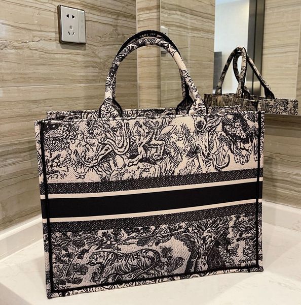 2021 fashion brand leather women bags handbag luxury designers ladies crossbody shoulder purse -d3424, Red;black
2021 fashion brand leather women bags handbag luxury designers ladies crossbody shoulder purse -d3424, Red;black