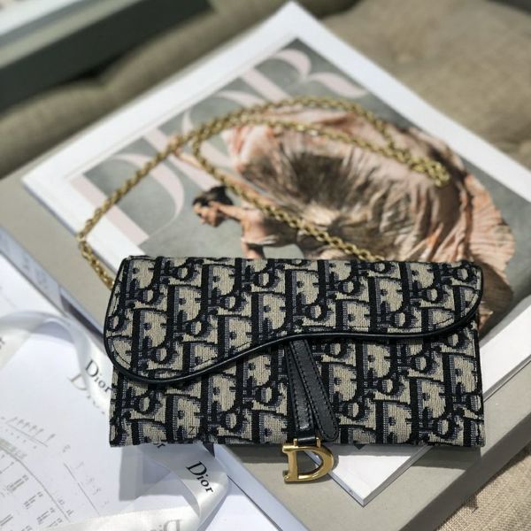 european station original single foreign trade mengtian seven grid five grid three grid patent leather full package women's fashion bag
european station original single foreign trade mengtian seven grid five grid three grid patent leather full package women's fashion bag