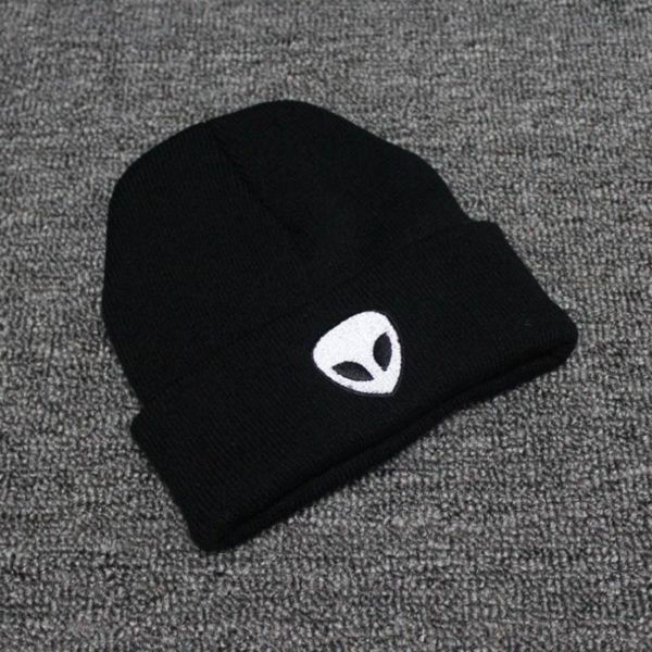 beanie/skull caps embroidery cartoon autumn and winter knitted woolen hat 2021 style ski pile outdoor cold, Blue;gray
beanie/skull caps embroidery cartoon autumn and winter knitted woolen hat 2021 style ski pile outdoor cold, Blue;gray