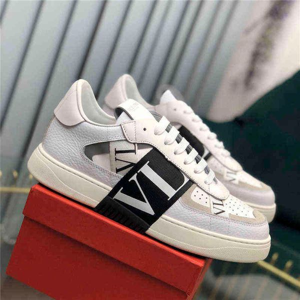 men's and women's casual shoes high-end designer brand, fashion, leather, sports, luxury 2021, Black
men's and women's casual shoes high-end designer brand, fashion, leather, sports, luxury 2021, Black