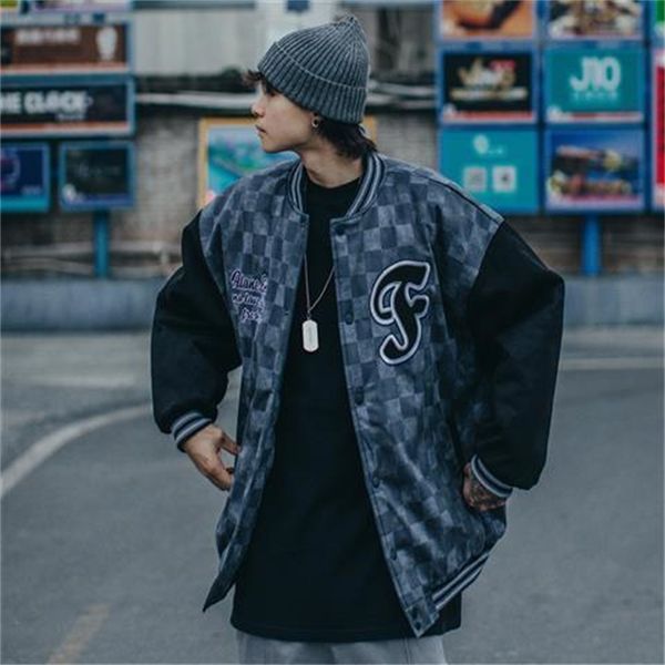 men's jackets 2021 spring and autumn embroidery vintage plaid sewing men's hong kong baseball jacket national uniform jacket chaos, Black;brown 
men's jackets 2021 spring and autumn embroidery vintage plaid sewing men's hong kong baseball jacket national uniform jacket chaos, Black;brown