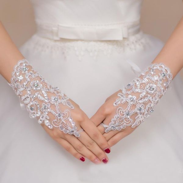 bridal gloves fashion bride wedding dress missing finger women white lace evening party accessory elegant
bridal gloves fashion bride wedding dress missing finger women white lace evening party accessory elegant