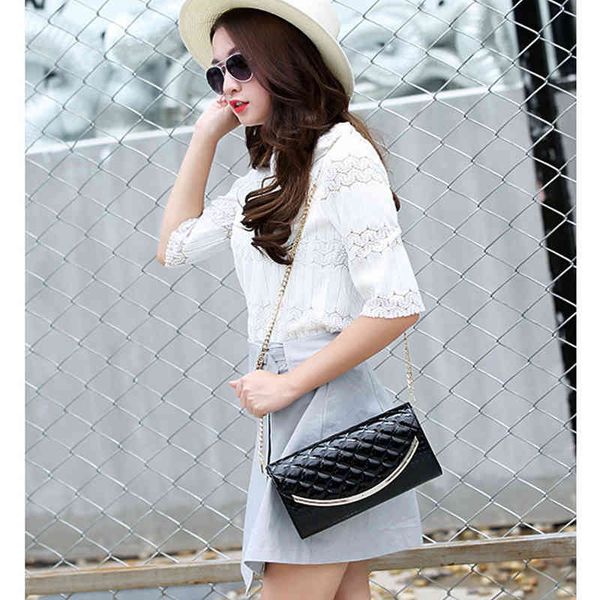 bags handbag hands patent leather lingge chain women's single shoulder oblique span armpit, Black;red
bags handbag hands patent leather lingge chain women's single shoulder oblique span armpit, Black;red