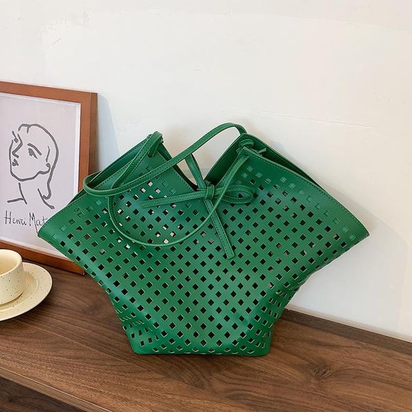 evening bags retro green hollow shoulder bag hand for women luxury tote female underarm large capacity quilted handbag 2pcs/set
evening bags retro green hollow shoulder bag hand for women luxury tote female underarm large capacity quilted handbag 2pcs/set