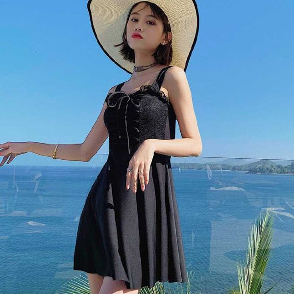 swimsuit female cover belly show thin conservative student girl skirt style pants lace sling swimsuit small cht, White;black
swimsuit female cover belly show thin conservative student girl skirt style pants lace sling swimsuit small cht, White;black
