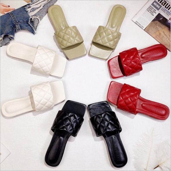 slippers 2021 summer women's outdoor flat roma style pu red black white large size sandals fashion you rubber shoes
slippers 2021 summer women's outdoor flat roma style pu red black white large size sandals fashion you rubber shoes