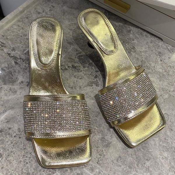 2021 new women slippers fashion square toe ladies low heel slides luxury rhinestone female flip flops woman elegant shoes, Black
2021 new women slippers fashion square toe ladies low heel slides luxury rhinestone female flip flops woman elegant shoes, Black