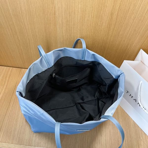 new fashion women handbags tote bags waterproof nylon cloth material 3 colors fast ship
new fashion women handbags tote bags waterproof nylon cloth material 3 colors fast ship