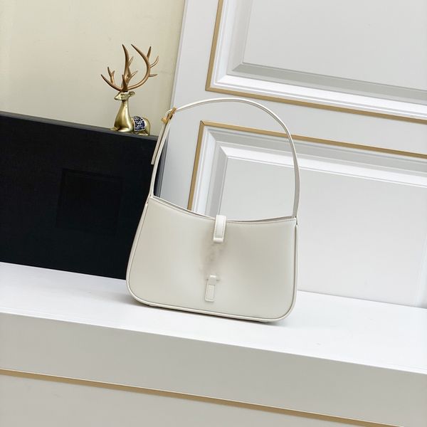 new tote fashion women shoulder bags chain messenger bag leather handbags shell purse ladies cosmetic crossbodies various styles size 25*14*
new tote fashion women shoulder bags chain messenger bag leather handbags shell purse ladies cosmetic crossbodies various styles size 25*14*