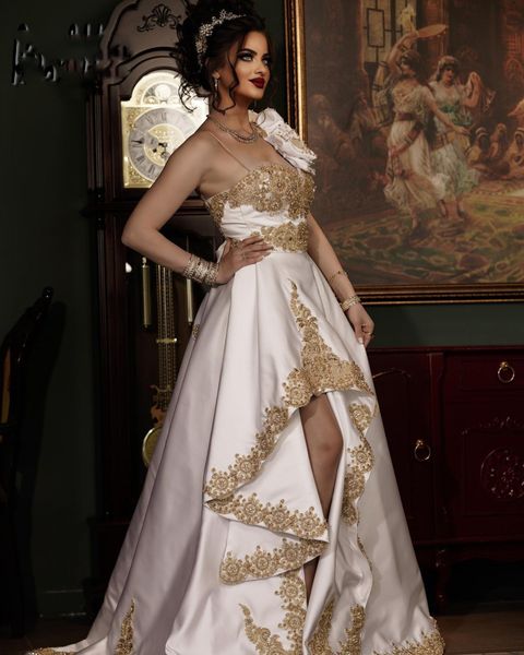 elegant traditional kosovo prom dresses one shoulder lace applique albanian caftan evening gowns robe de soirée de mariage 2021, Black
elegant traditional kosovo prom dresses one shoulder lace applique albanian caftan evening gowns robe de soirée de mariage 2021, Black