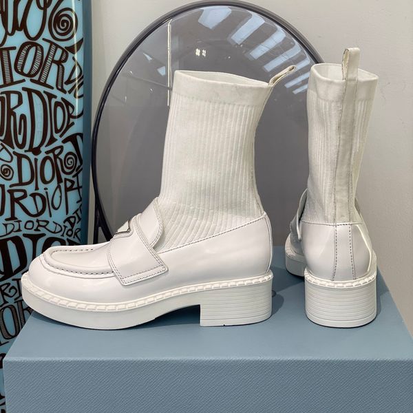 2021 new comfortable women's shoes designer socks tube casual luxury fashion love shoelace shoe box, Red;white
2021 new comfortable women's shoes designer socks tube casual luxury fashion love shoelace shoe box, Red;white