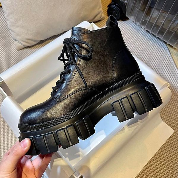 boots thick-soled women's autumn/winter 2021 small height children's short tube, Black
boots thick-soled women's autumn/winter 2021 small height children's short tube, Black