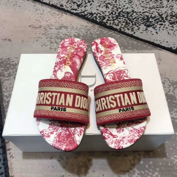 slippers sandals high version dio home embroidered letter slippers women's net infrared wear flat bottom cool slippers leather printed, Black
slippers sandals high version dio home embroidered letter slippers women's net infrared wear flat bottom cool slippers leather printed, Black