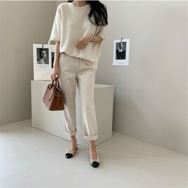 casual women's summer temperament is lazy fashion short-sleeved sweater loose large size split t-shirt 210520, White
casual women's summer temperament is lazy fashion short-sleeved sweater loose large size split t-shirt 210520, White
