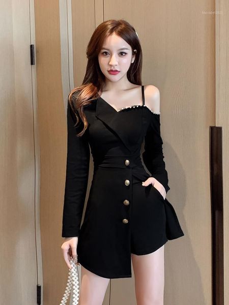 women's tracksuits fashion temperament suit women 2021 spring and autumn strapless irregular dress black shorts western style two-piece, Gray
women's tracksuits fashion temperament suit women 2021 spring and autumn strapless irregular dress black shorts western style two-piece, Gray