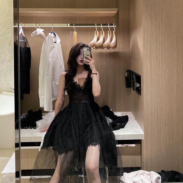 dress female 2021 early spring suspend skirt lace knitted waistband small black, Black;gray
dress female 2021 early spring suspend skirt lace knitted waistband small black, Black;gray