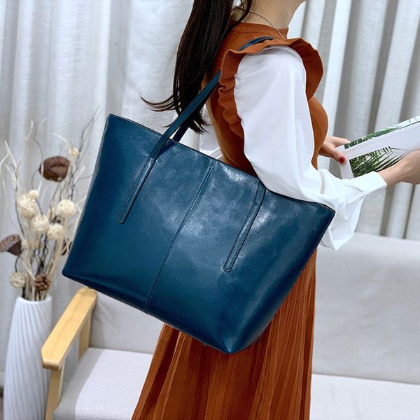messenger bags messenger bagswomen's handbag leather 2021 korean version simple shoulder versatile large capacity shopping bag
messenger bags messenger bagswomen's handbag leather 2021 korean version simple shoulder versatile large capacity shopping bag