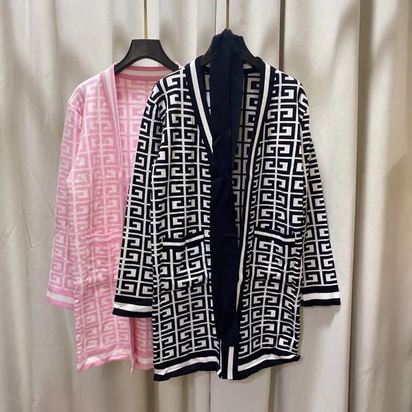 2021 autumn winter milan runway sweaters v neck long sleeve print high end jacquard cardigan women's designer clothing 1108-14, White;black
2021 autumn winter milan runway sweaters v neck long sleeve print high end jacquard cardigan women's designer clothing 1108-14, White;black