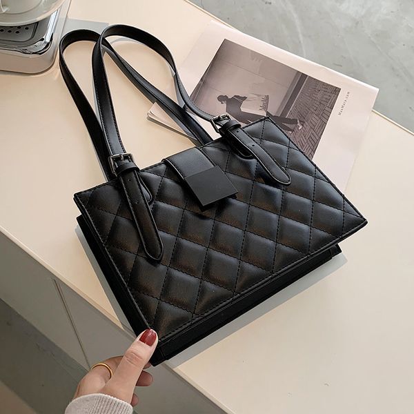 lingge small pu leather shoulder bags for women 2021 winter ed luxury black handbags trending lux fashion hand bag l003
lingge small pu leather shoulder bags for women 2021 winter ed luxury black handbags trending lux fashion hand bag l003